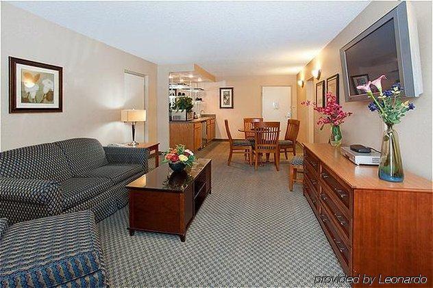 Buffalo Bill Village Inn 3*